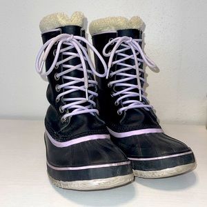 Sorel Boots - Black and White, Size 8